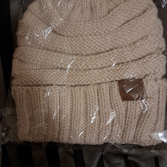 𝅺C.c Knitted Confetti Beanies Brand New - Picture 9 of 15